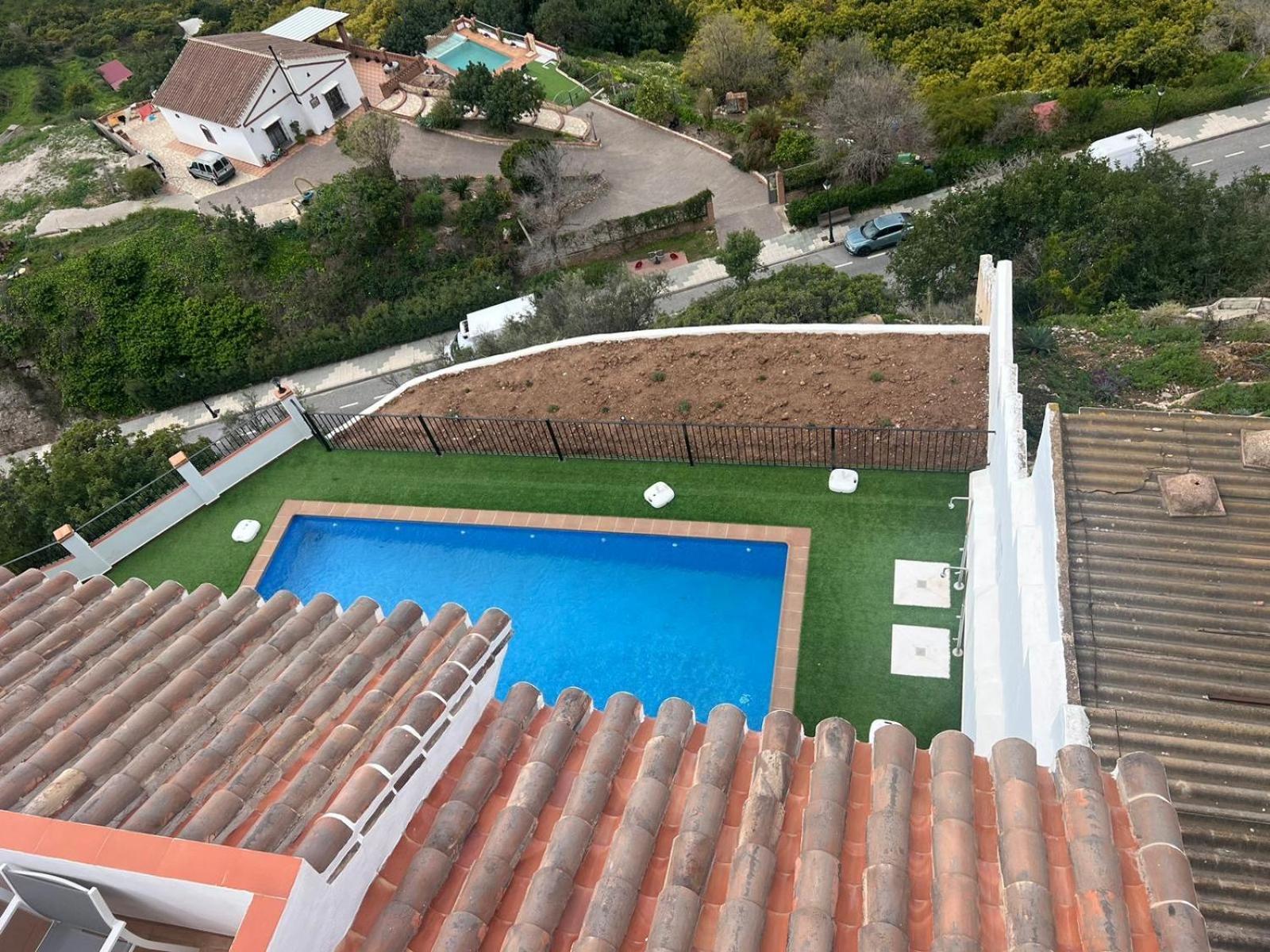 Atico Con Increibles Vistas A Las Montanas Y Mar Frigiliana Exterior photo